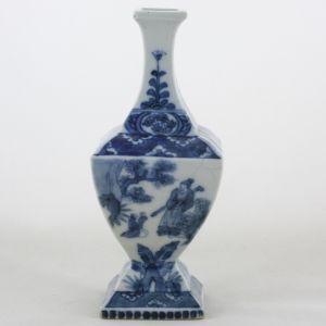 Object 2012467, Vase, China.