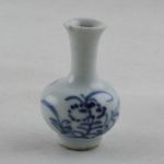 Object 2010984, Min. doll's house vase, China.