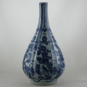 Object 2010C325 Bottle, China.